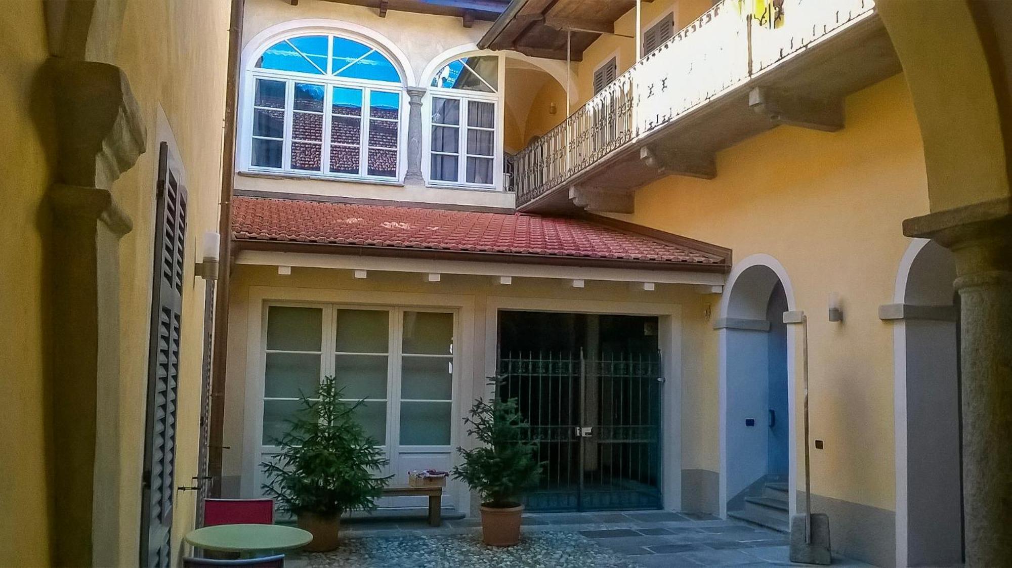 Le Corti Apartment กันโนบีโอ ภายนอก รูปภาพ